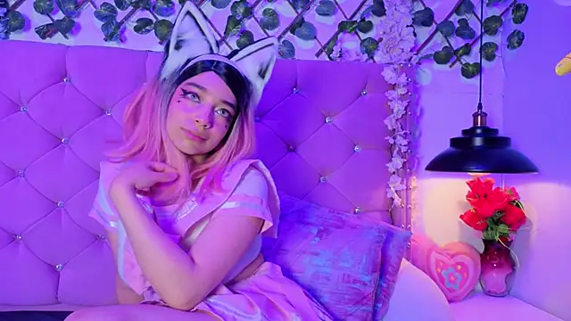 Kira-Yuzu Chat XXX live