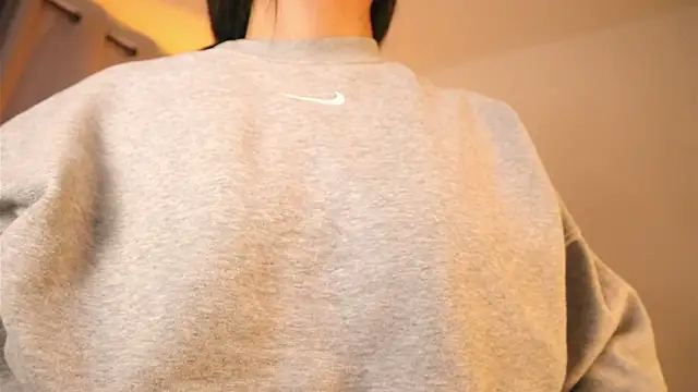 Chat +18 de ashleyvalirya ao vivo