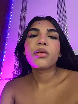 VeronicaSaenzx Adlı Modelin Web Kamerası Şovu