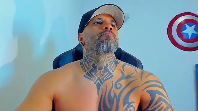 Онлайн чат XXX JoshRigby