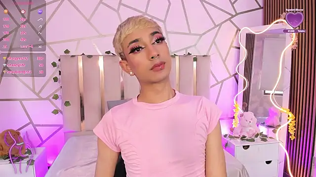 CYRUS_TAY élő XXX-chatje