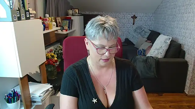 bigtits4you's Live XXX Chat