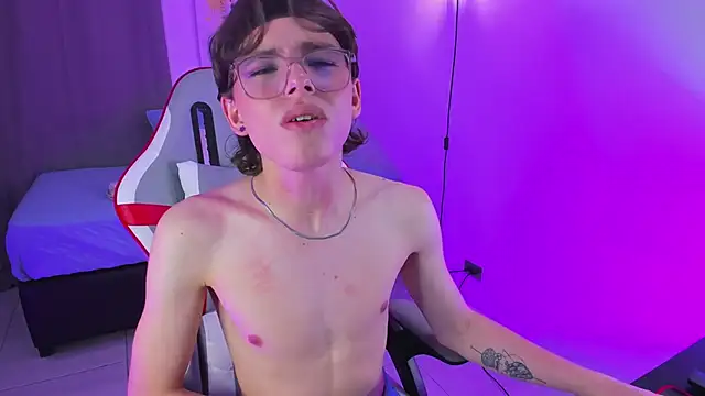 Czat XXX na żywo – eliot_winslow