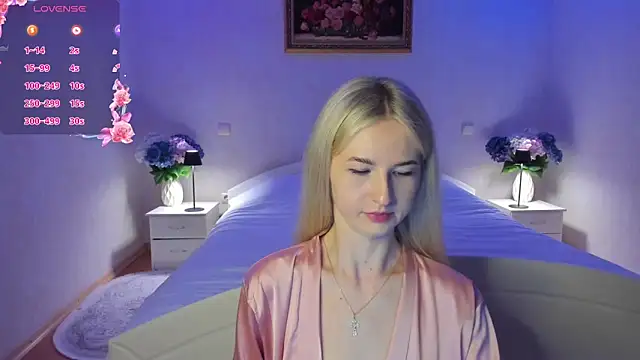 Julie_Blaze's Live XXX Chat