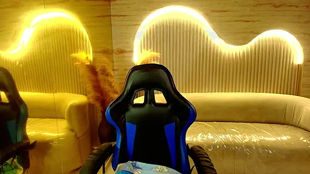 XXX chat uživo modela katalina_r_