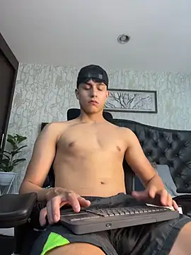 Lander_Cruz's Live XXX Chat