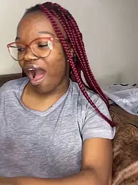 XXX chat uživo modela YummyMelanin117