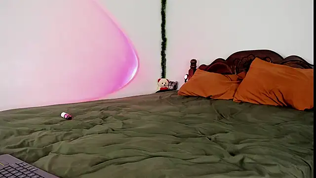 XXX chat uživo modela hollymollyxoxo