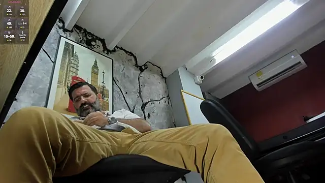 Maxi_thebig_daddy Chat XXX live