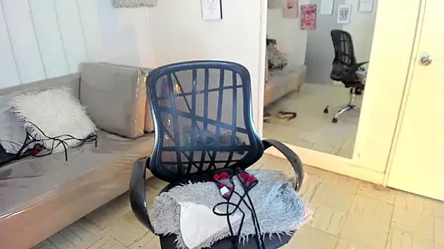veronica_b07 élő XXX-chatje