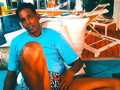 IndianHunk01: онлайн-секс-чат