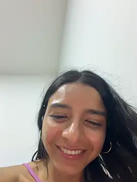 violeta365 Adlı Modelin Canlı XXX Sohbeti