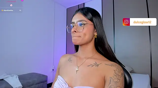 XXX chat uživo modela dulce_glow_