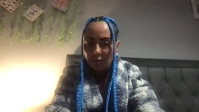 Bella-blue Webcam Show