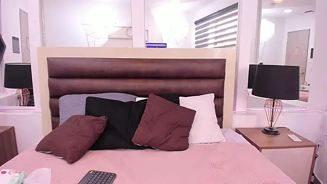 MadeleynRose Live XXX Chat