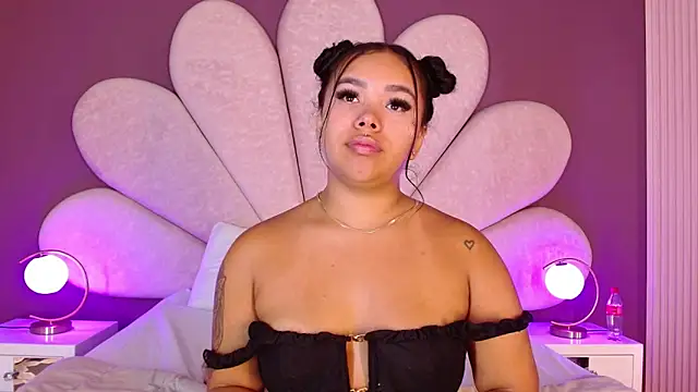 MarianaGarciaa__'s Webcam Show
