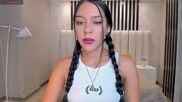 AmaliaCrus Chat XXX in diretta