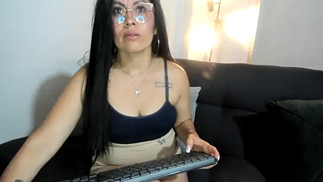 Tania_mature – Naživo XXX chat