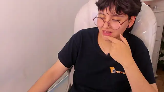Nathaly_ds élő XXX-chatje