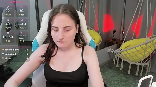 Živý XXX chat KiraDuvall