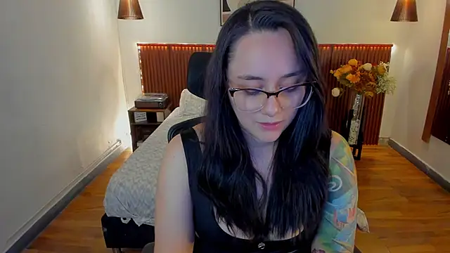 KatherineBond's Live XXX Chat