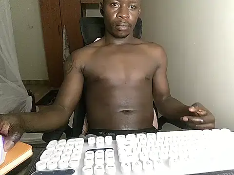 madmaddies3's Webcam Show