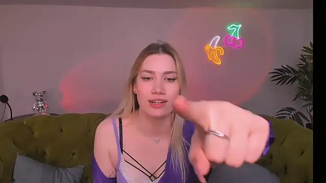 blonde_angell: απευθείας συνομιλία ΧΧΧ