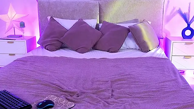 Jules_night Adlı Modelin Canlı XXX Sohbeti
