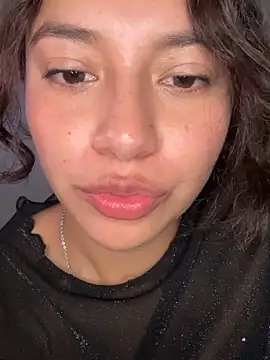 دردشة CocoaGigiMuse الجنسية المباشرة
