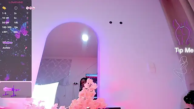 Chat +18 de NahomyVega ao vivo