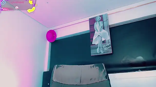 Kendall_hornyy's Webcam Show