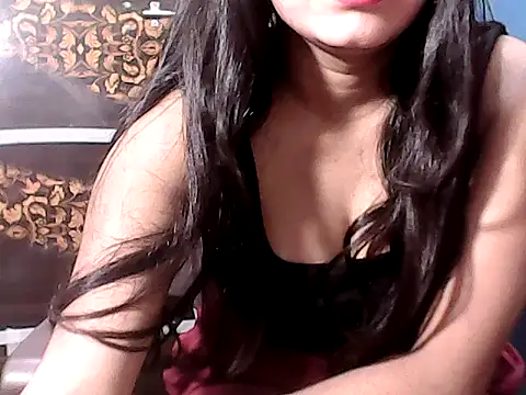 Lovely_Pandeyn Webbikameraesitys