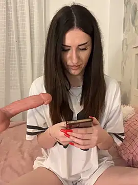 AriaAdda Adlı Modelin Canlı XXX Sohbeti