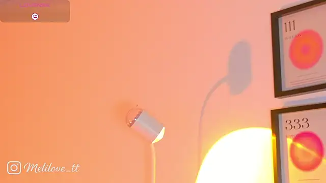 MelyTaylor_ élő XXX-chatje