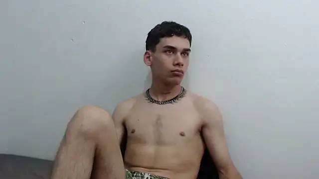 Kitsune_44 Chat XXX in diretta