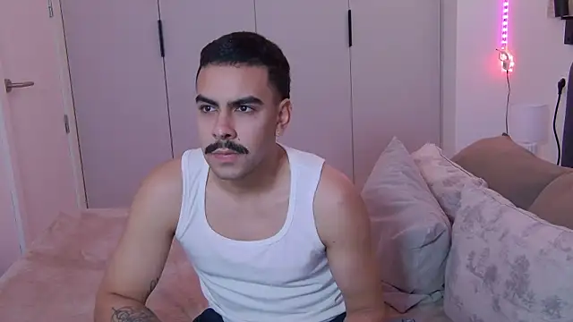 MassimoDuttiOF Webcam-Show