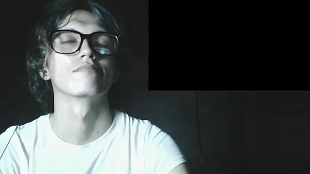 Webkamerová show cherryuwu