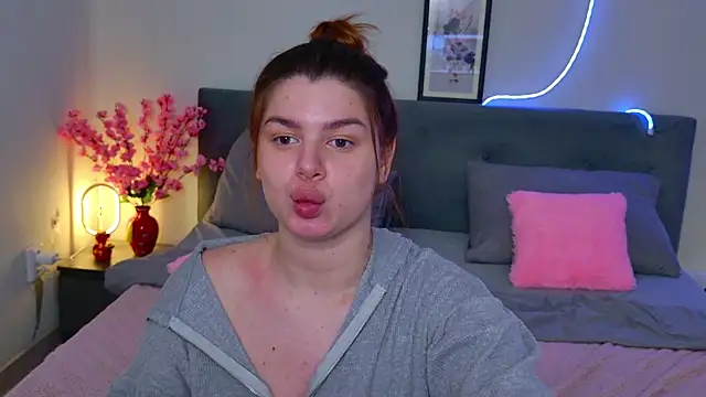 moneyforPeaches' Live XXX Chat