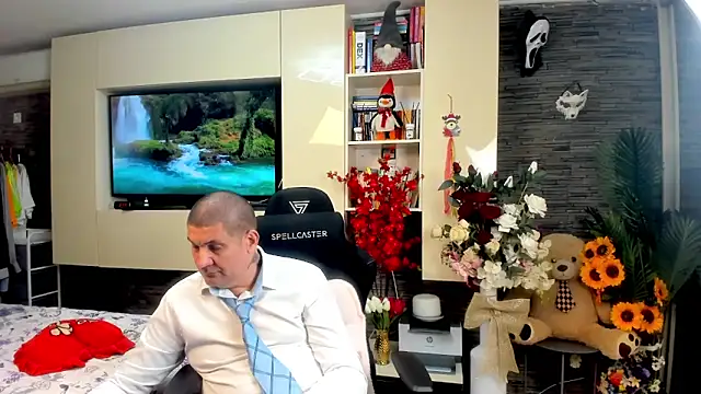 SpartacusDaddy48 Webcam show