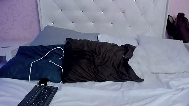 XXX chat uživo modela MahlaKhalifa
