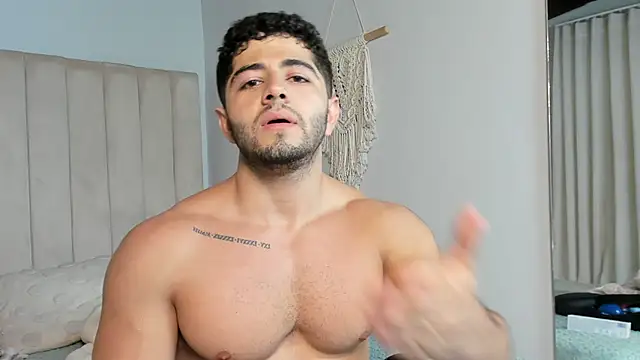 Živý XXX chat Thiago_moretti