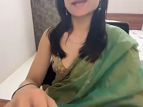 Rayna_Rachel élő XXX-chatje