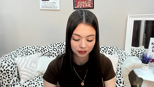 XXX chat uživo modela DarcyMacy