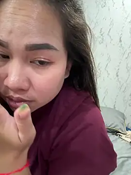 Ponthip live XXX chat