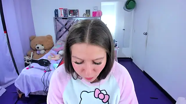 XXX chat uživo modela Luna_Analya