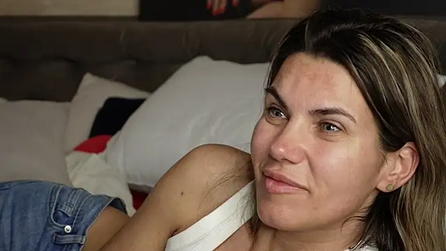 FeliciaKrige Show Webcam