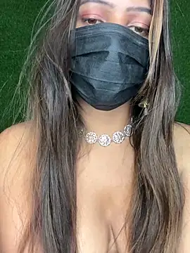 HOTTY-TINA 在線直播表演