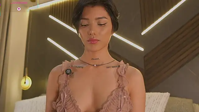 evamoretti: онлайн-секс-чат