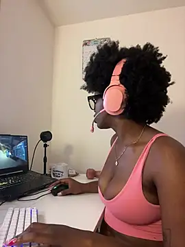 mochakaia's Webcam Show