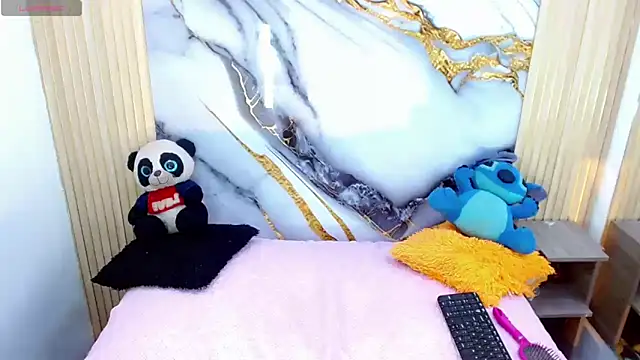 natashaislerxxx 现场XXX聊天